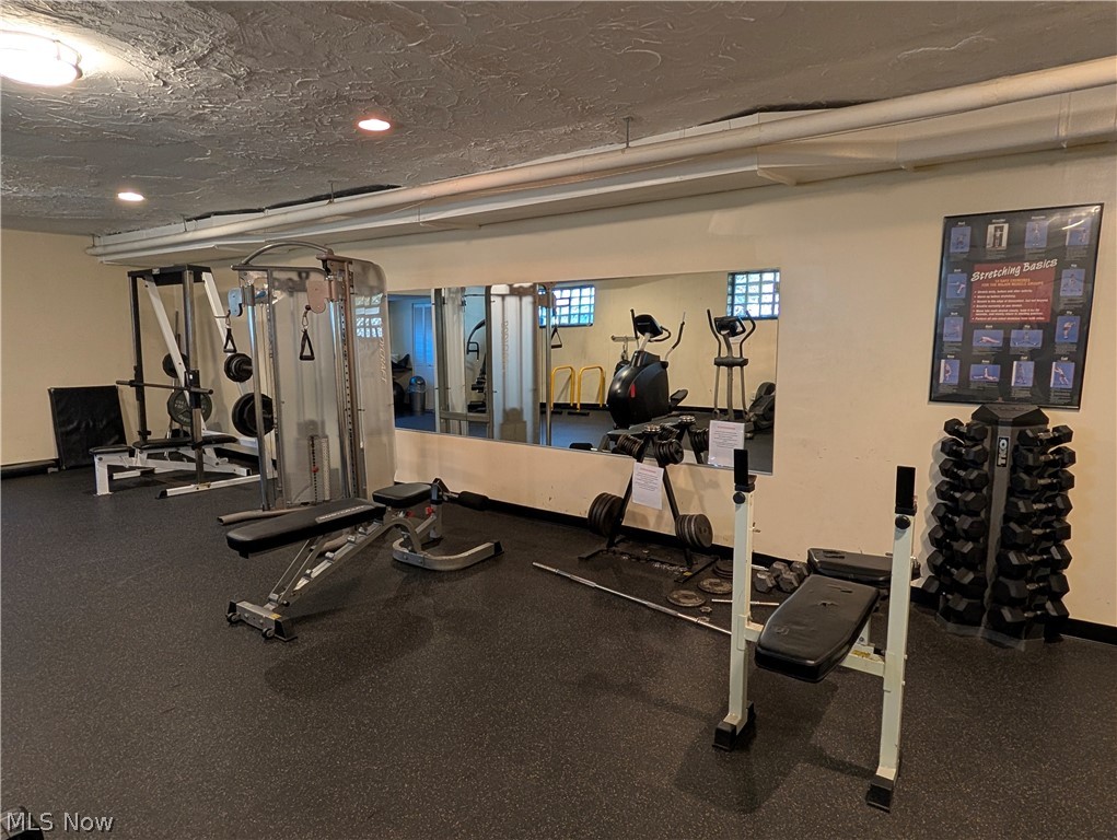 Lake House Condo - Residential