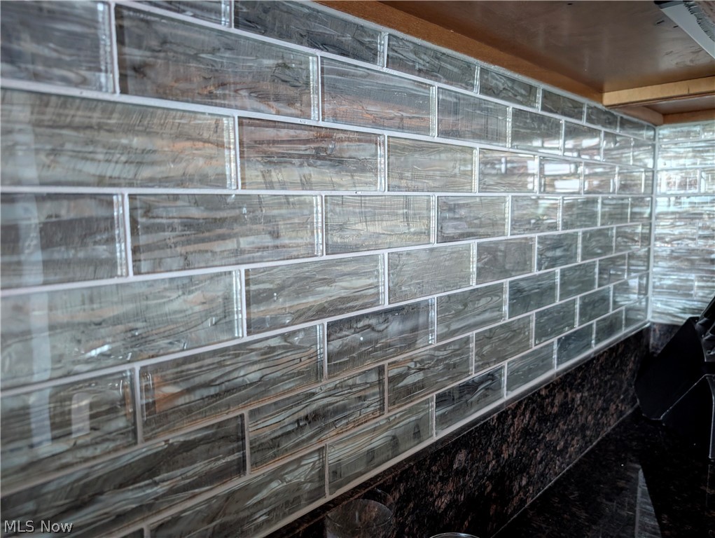 Lake House Condo - Residential