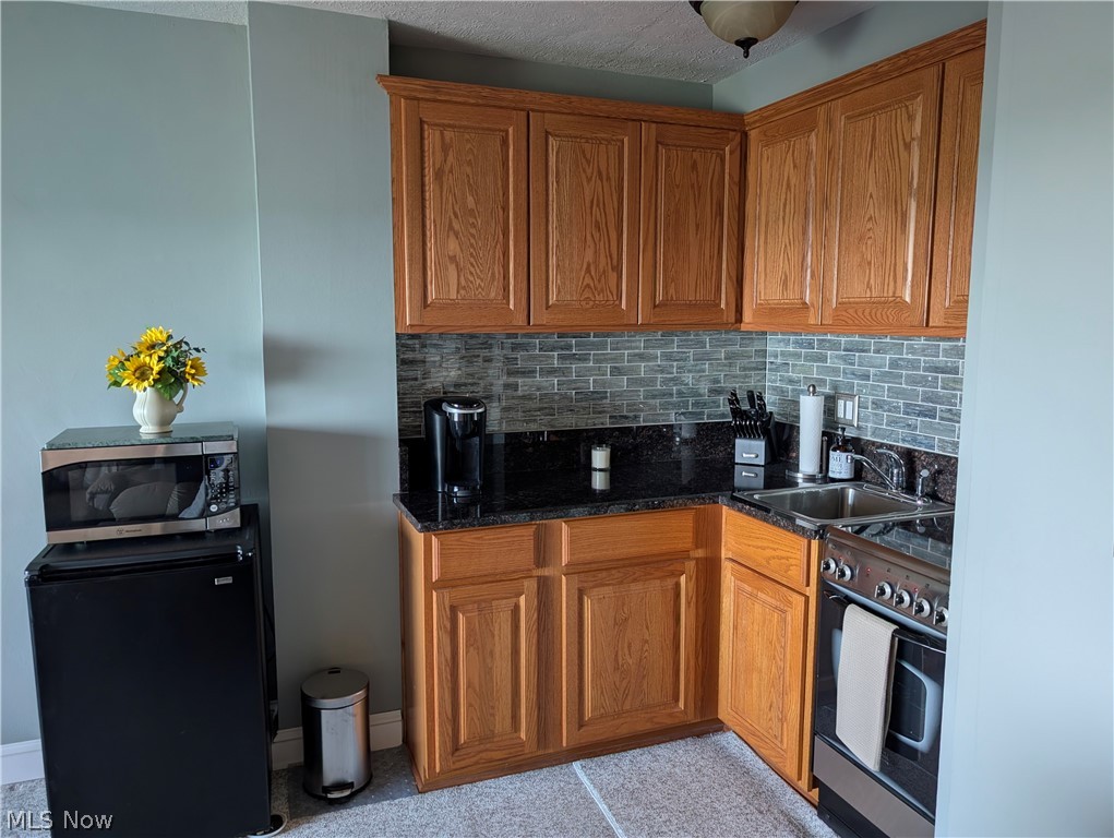 Lake House Condo - Residential
