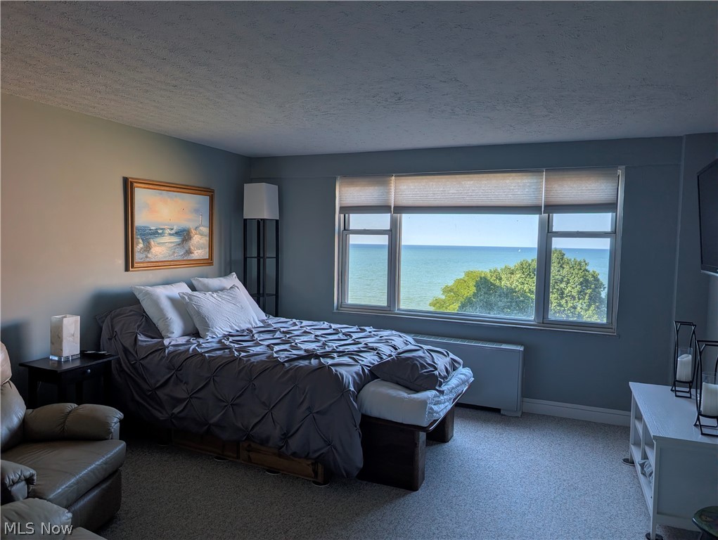 Lake House Condo - Residential