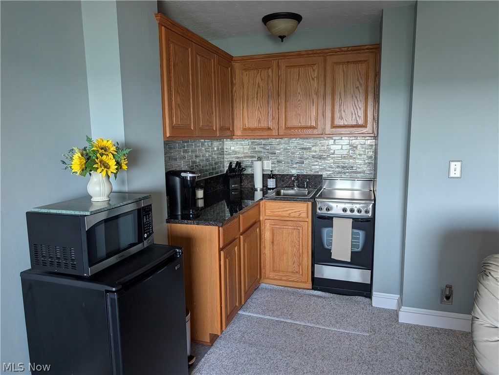 Lake House Condo - Residential