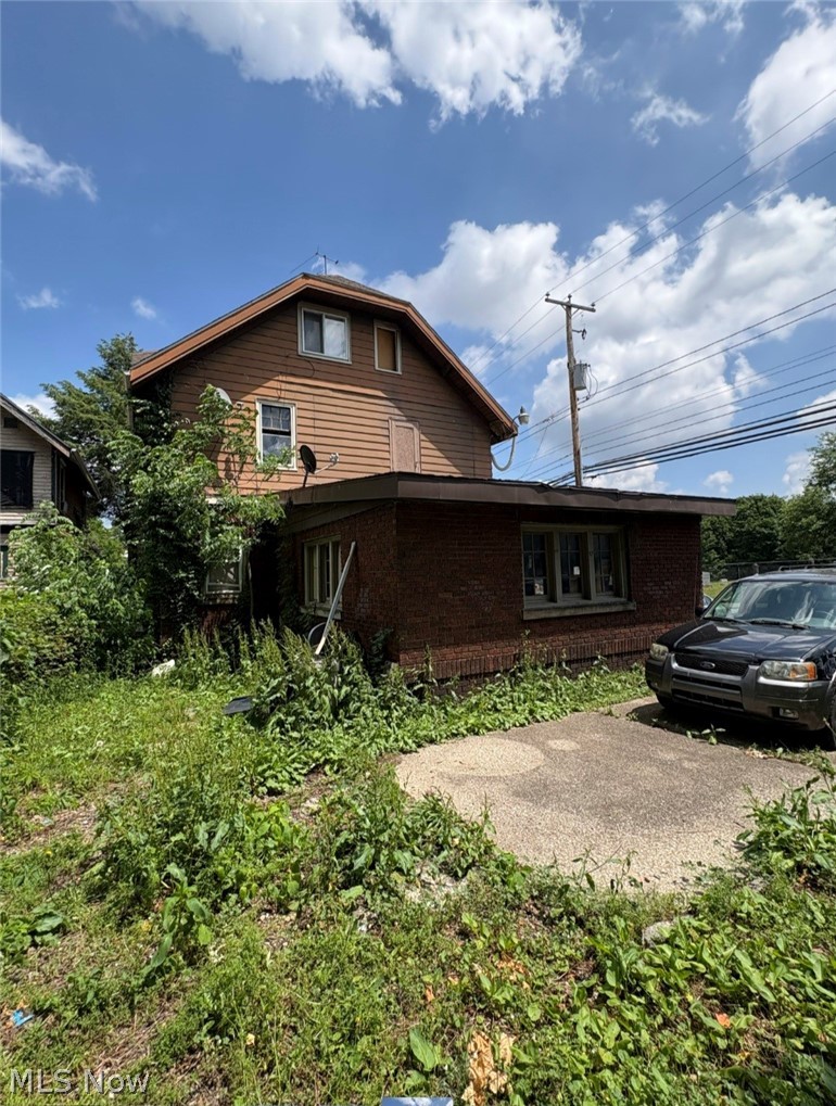 Hall Park - Residential Income
