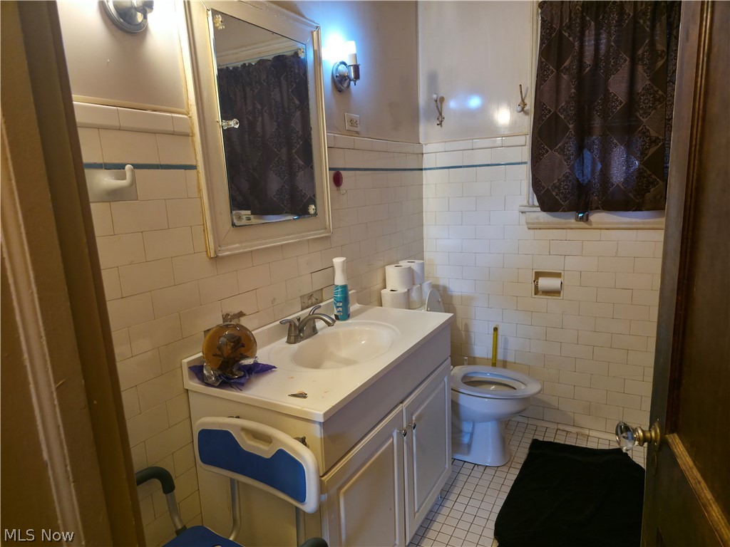 Hall Park - Residential Income