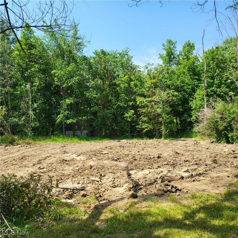 Wonderful opportunity to build your dream home on just over an acre parcel in a well established neighborhood with all city utilities available.  Unfortunate event has given way to a vacant parcel in the SunnySlope neighborhood! Quick access to State Routes 480 and 14, the Ohio Turnpike, with dining and shopping in Aurora and Streetsboro. Great LOCATION!!! Pre-existing home was removed after it was destroyed due to fire. Pre-existing home had public sewer and well water, but public water is now available.