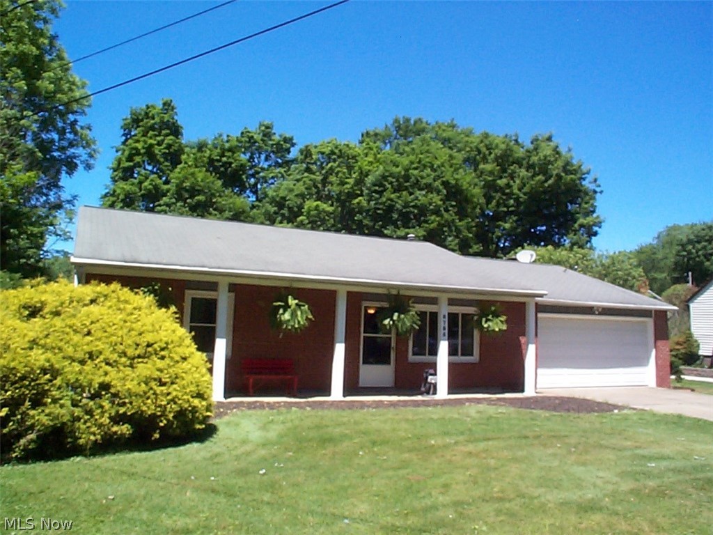 WELCOME to one floor living at its finest with wide open spaces to create a very informal and casual living style. This home in SOUTH MENTOR has an open floor plan that has been lovingly maintained. WOW, newly remodeled baths and recently installed modern vinyl plank flooring throughout, that is easy to maintain. Come check out this wooded, private back yard on a very quiet street. The extra large 3 bedrooms and 2 full baths will spark your interest. AWARD winning Mentor schools! Wildwood Cultural Center and Park is a stones-throw away....location is prime! Close to I-90 for commuter access.