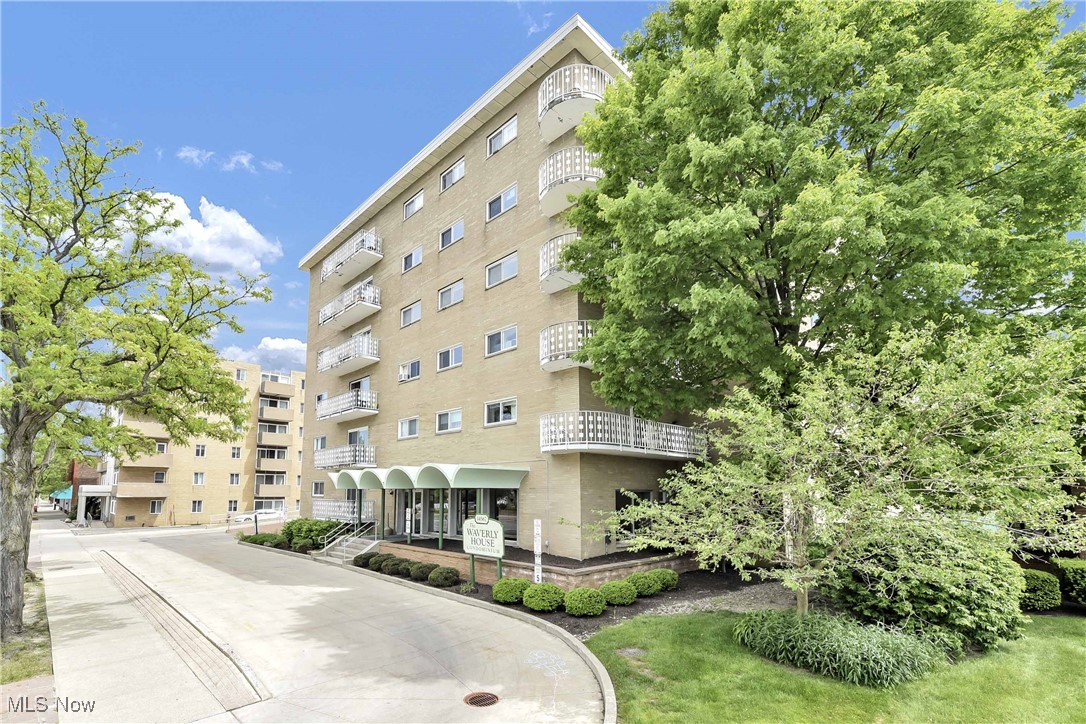 Waverly House Condo - Residential