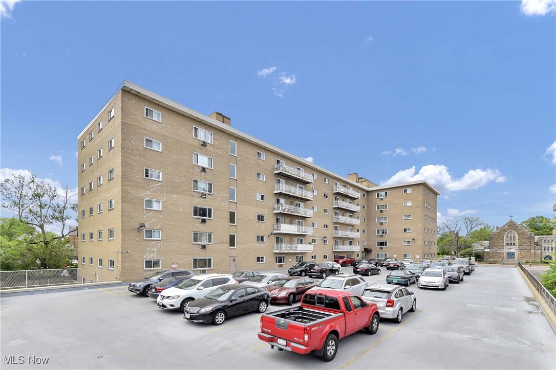 Waverly House Condo - Residential