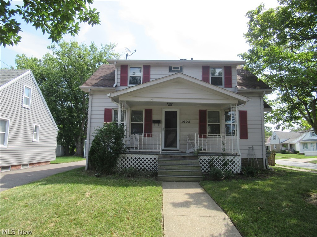 This delightful home features 3 bedrooms 1 full bath hardwood floors, spacious bedrooms, fenced yard and 2 car garage. It is just waiting for your finishing touches. Step inside to the open living, which features a picture window and gleaming hardwood floors. Two spacious bedrooms and a full bathroom complete the first floor. Upstairs, you will find the incredibly spacious master bedroom with tons of closet space! The full lower level, a laundry area, and plenty of space for storage. Located just off of Mayfield Road in Lyndhurst, this home is convenient to area shopping, dining, and highways.