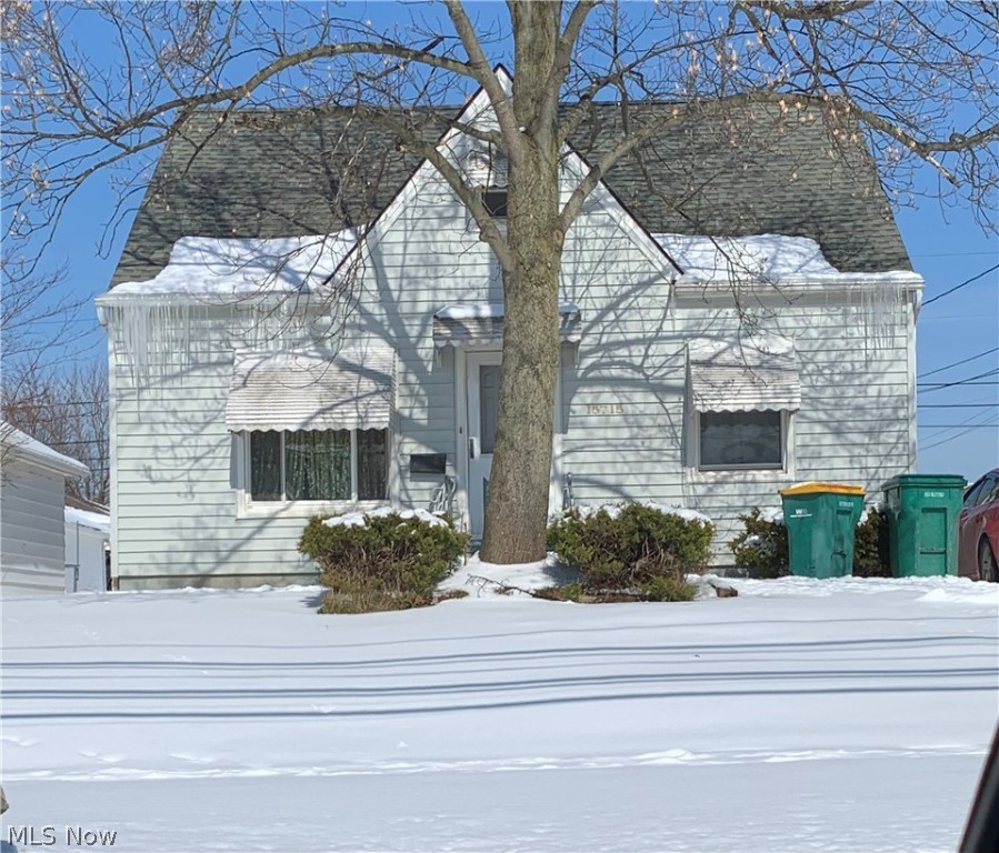 Long term Sect. 8 tenant at $975 month with lease ending 8/31/21.  Good investment property.  3 Bedroom and 1 bath with basement.  Buyer to Assume POS