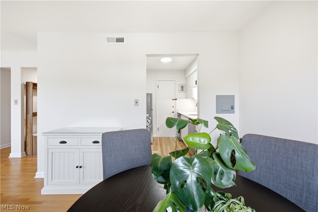 Kenilworth Gardens Condo - Residential