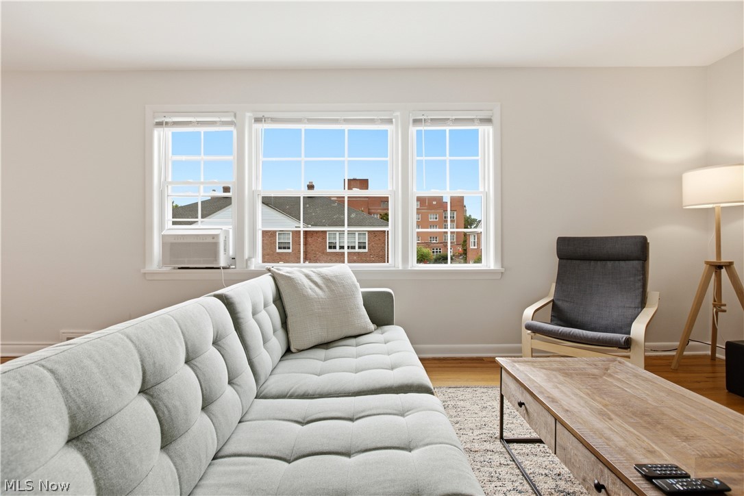 Kenilworth Gardens Condo - Residential