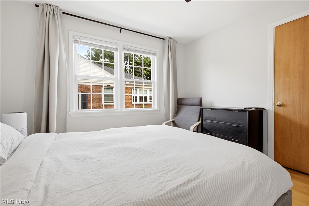 Kenilworth Gardens Condo - Residential