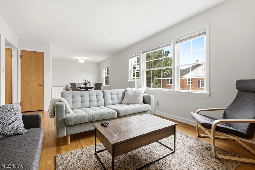 Kenilworth Gardens Condo - Residential