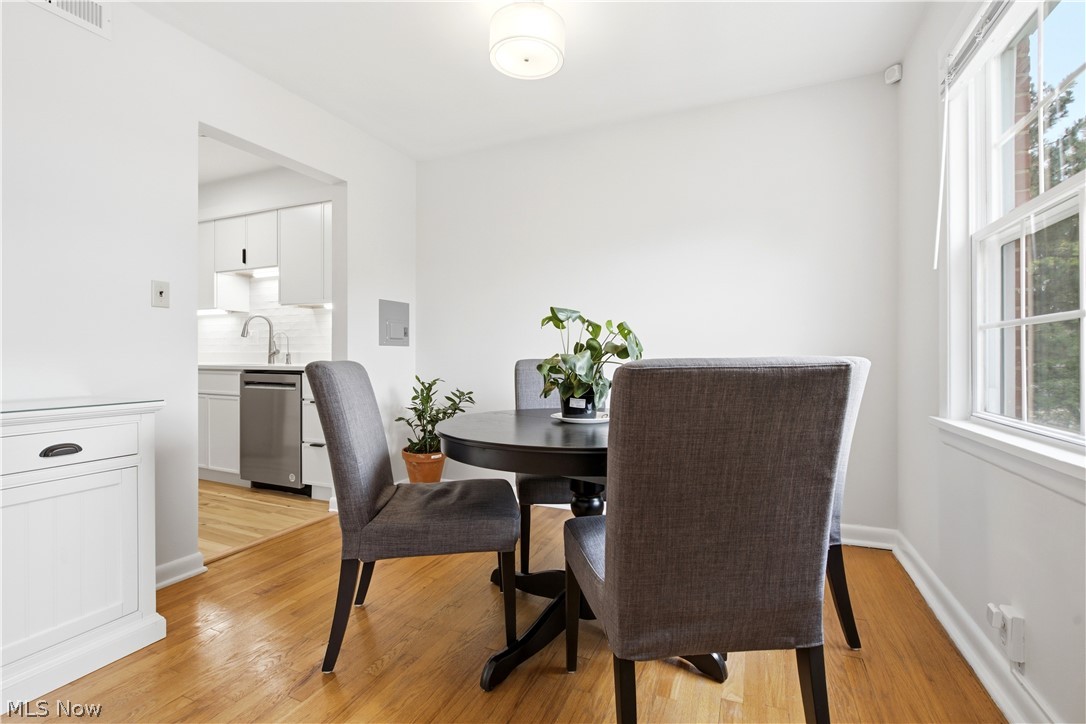 Kenilworth Gardens Condo - Residential