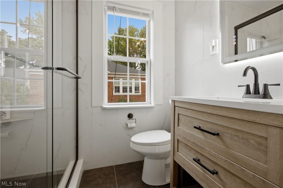 Kenilworth Gardens Condo - Residential