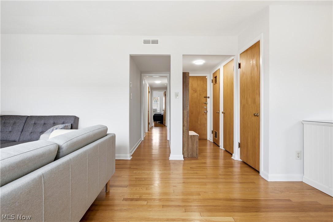 Kenilworth Gardens Condo - Residential