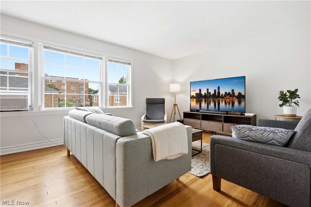 Kenilworth Gardens Condo - Residential