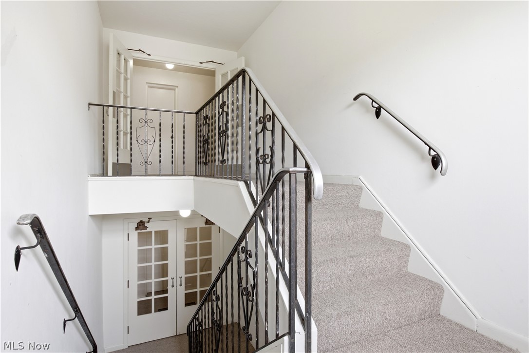 Kenilworth Gardens Condo - Residential