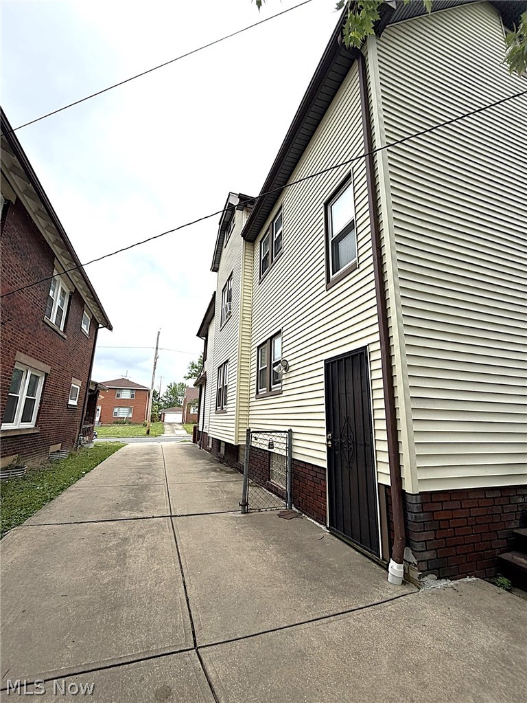 Garfield Blvd - Residential Income