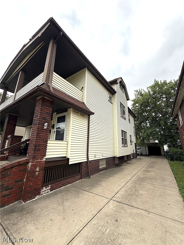 Garfield Blvd - Residential Income