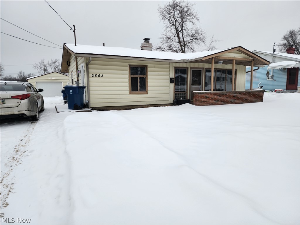 Welcome home to this updated 3-bedroom ranch in Girard. It features a new kitchen, bath, flooring and paint. The open floor plan offers great space for entertaining or family gatherings. Outside you will find a nice, fenced back yard for the kids or pets. Conveniently located near (but not too close) to major highways it's a perfect location for your commute. This home is FHA/VA ready and is just waiting for you to make it your own.