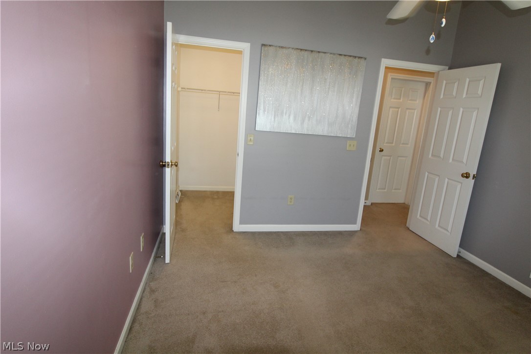 Hedgerow Condos - Residential