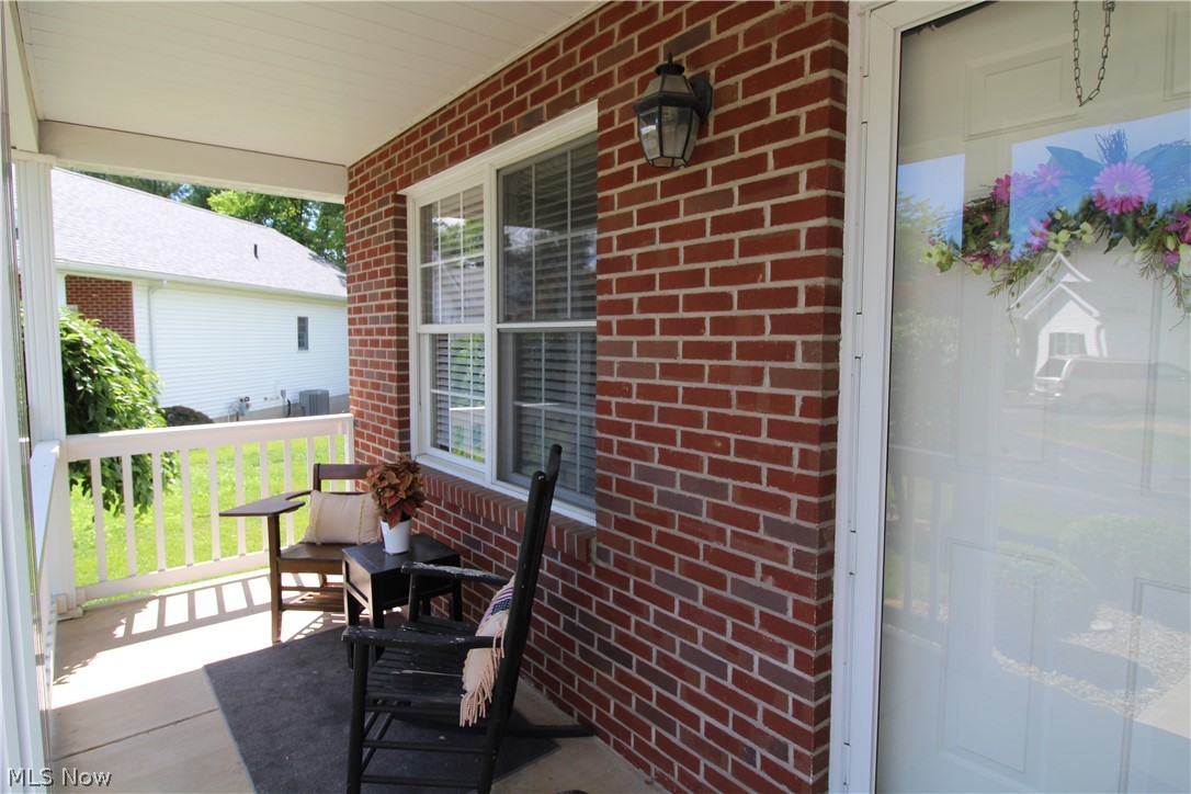 Hedgerow Condos - Residential