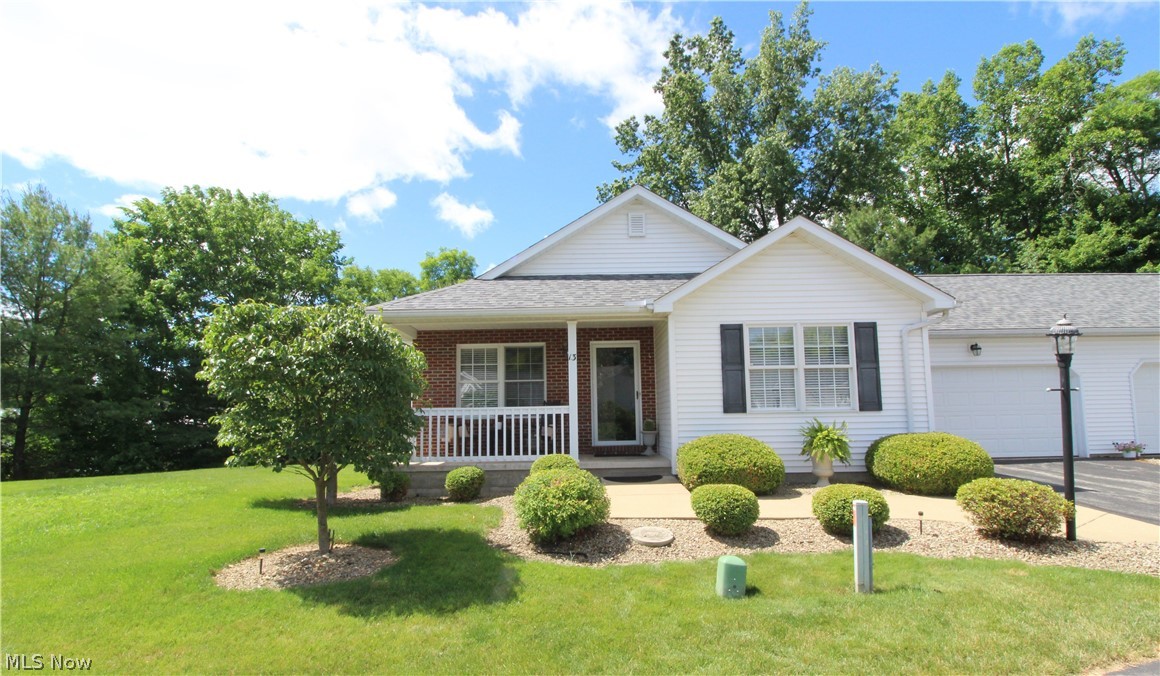 Hedgerow Condos - Residential