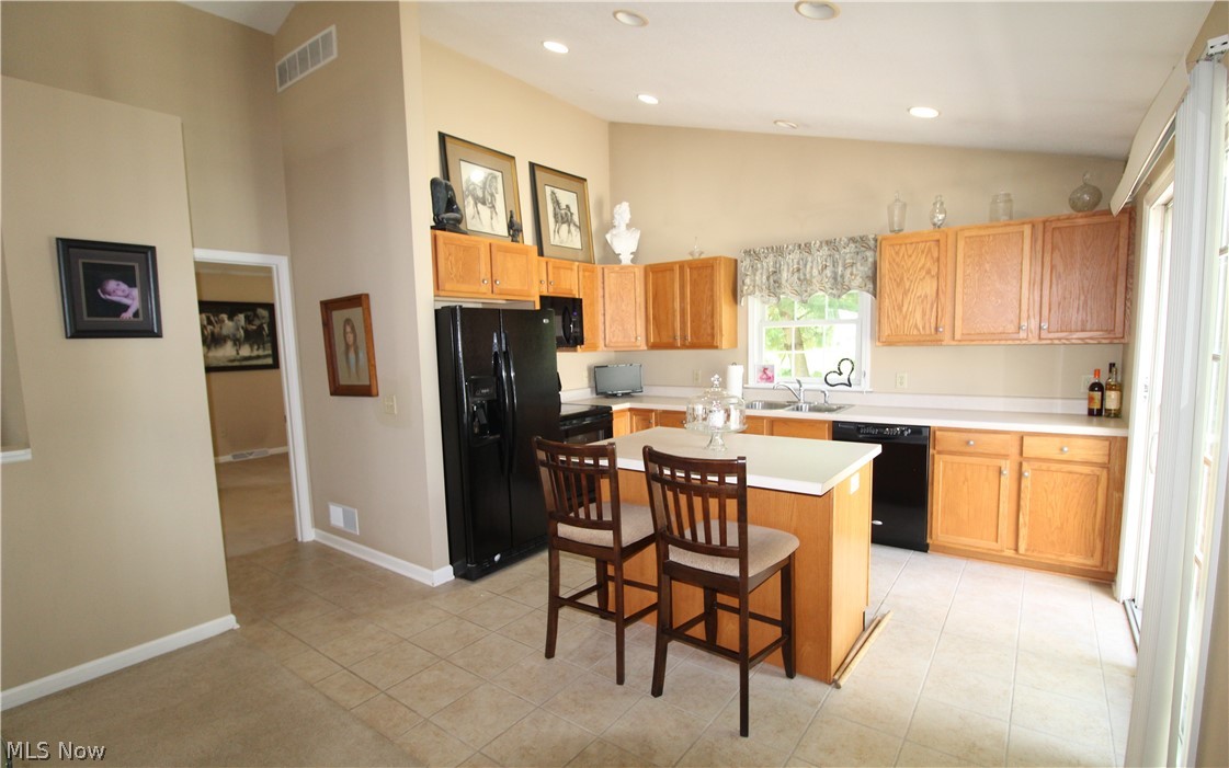 Hedgerow Condos - Residential