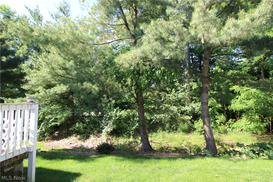 Hedgerow Condos - Residential
