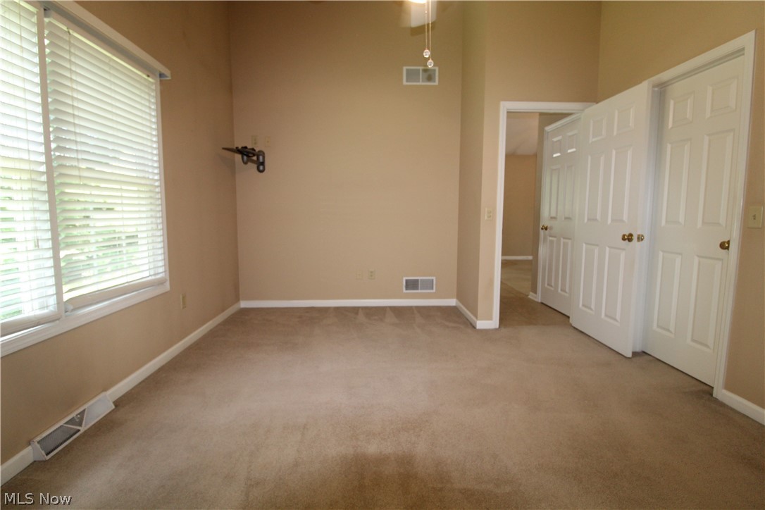 Hedgerow Condos - Residential