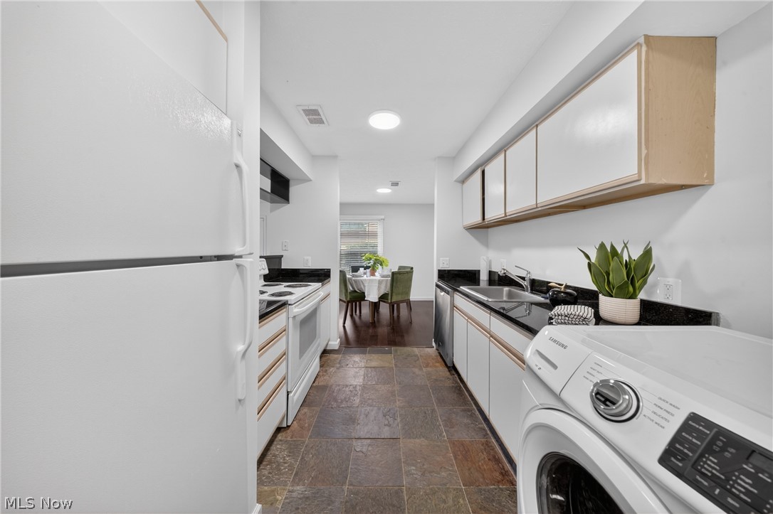Aurora Shores Condo - Residential