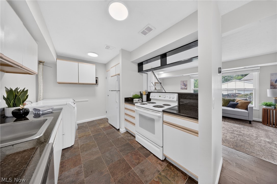 Aurora Shores Condo - Residential