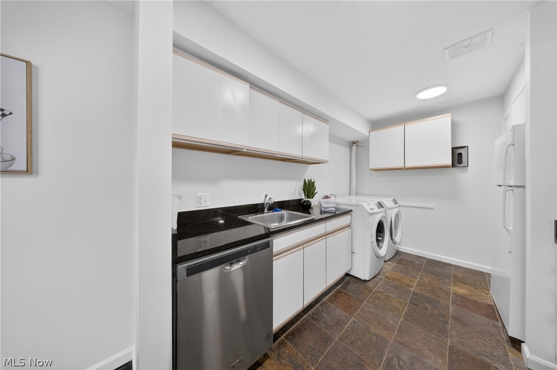 Aurora Shores Condo - Residential
