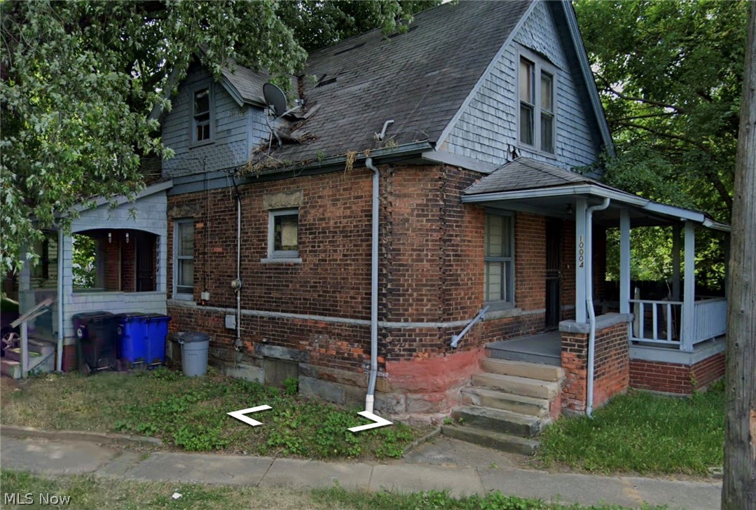 Attention investors, builders, and cash buyers! Here is a prime value-add opportunity at 10004 Elk Ave, Cleveland, OH 44108. Zoned 2F (Two-Family), this property offers a versatile canvas to renovate, convert, or restore into a high-yield income producer in an area with strong rental demand.
Property Highlights
• Multi-Family Potential: Zoned 2F (Two-Family) — Ideal for a duplex conversion or multi-unit setup to double your rental stream.
• Structure: ~1,008 sq. ft., 1.5-story brick building with classic architectural character.
• Blank Slate: Full interior gut/renovation needed — bring your contractor and vision to maximize After Repair Value (ARV) and cash flow.
• Parcel ID: 108-08-017
Location & Neighborhood
• Healthcare & Education Hub: Conveniently located near University Circle, The Cleveland Clinic Main Campus, Case Western Reserve University, and the Louis Stokes Cleveland VA Medical Center.
• Transit & Access: Minutes from I-90, public transit routes, Downtown Cleveland, and the Lake Erie shoreline.
• Surrounding Growth: Positioned in a pocket of Cleveland seeing active neighborhood rehabilitation and investor activity.
Investor Terms
• Condition: Sold AS-IS / WHERE-IS. Buyer to verify all room counts, zoning requirements, and code/utility statuses.
• Purchase Terms: Cash or hard money preferred.
Don't miss out on adding a high-return multi-family asset to your portfolio or completing your next BRRRR project!