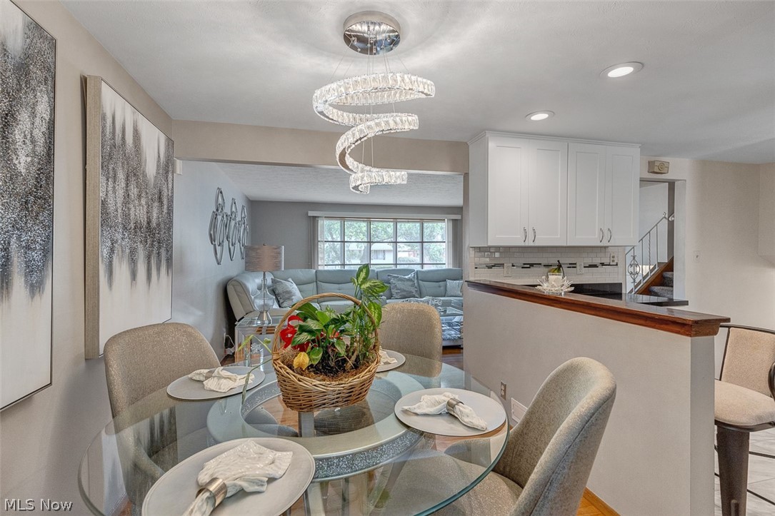 Bedford Colony Club Apts - Residential