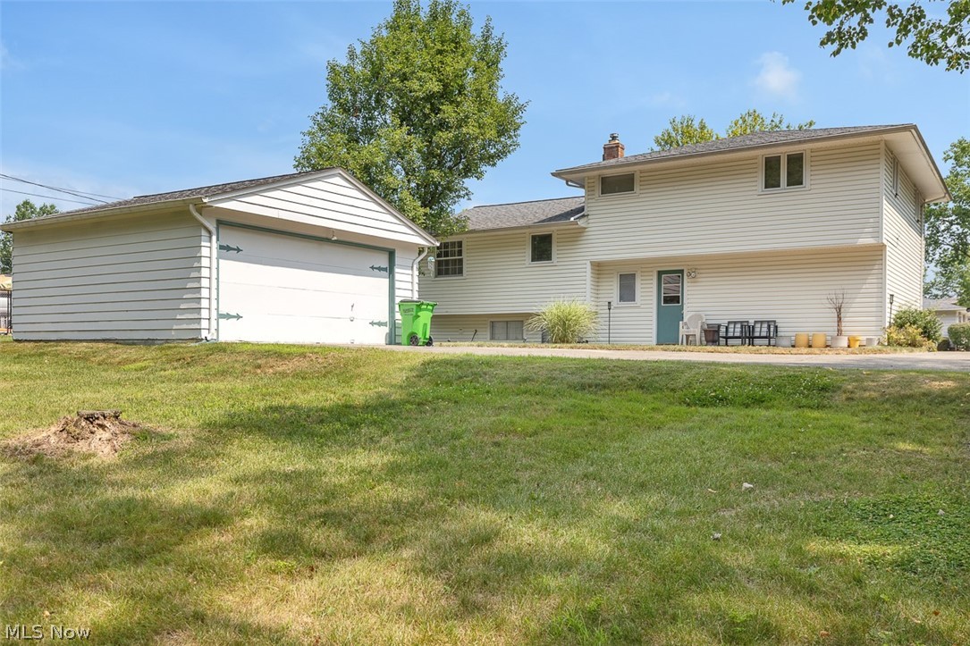 Bedford Colony Club Apts - Residential