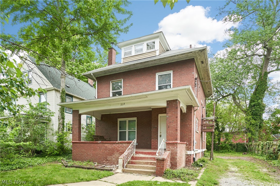 Wonderful mostly brick 2.5 story home. Spacious kitchen and dining room. Kitchen applianced with plenty of cabinet space and half bath located off it. On the second floors are 3 bedrooms and a remodeled bathroom. The third floor offer s 2 additional bonus rooms that could be additional bedrooms/ or flex rooms.The Goodman furnace was new approx.. in 2018, hot water tank on 26. The roof over the front porch was new in 25 and there is 100 amp electric box. At one time this was converted to a 2 unit and rezoned for that. The current owner remodeled it back to  a single family. Don't miss out on this great investment!!