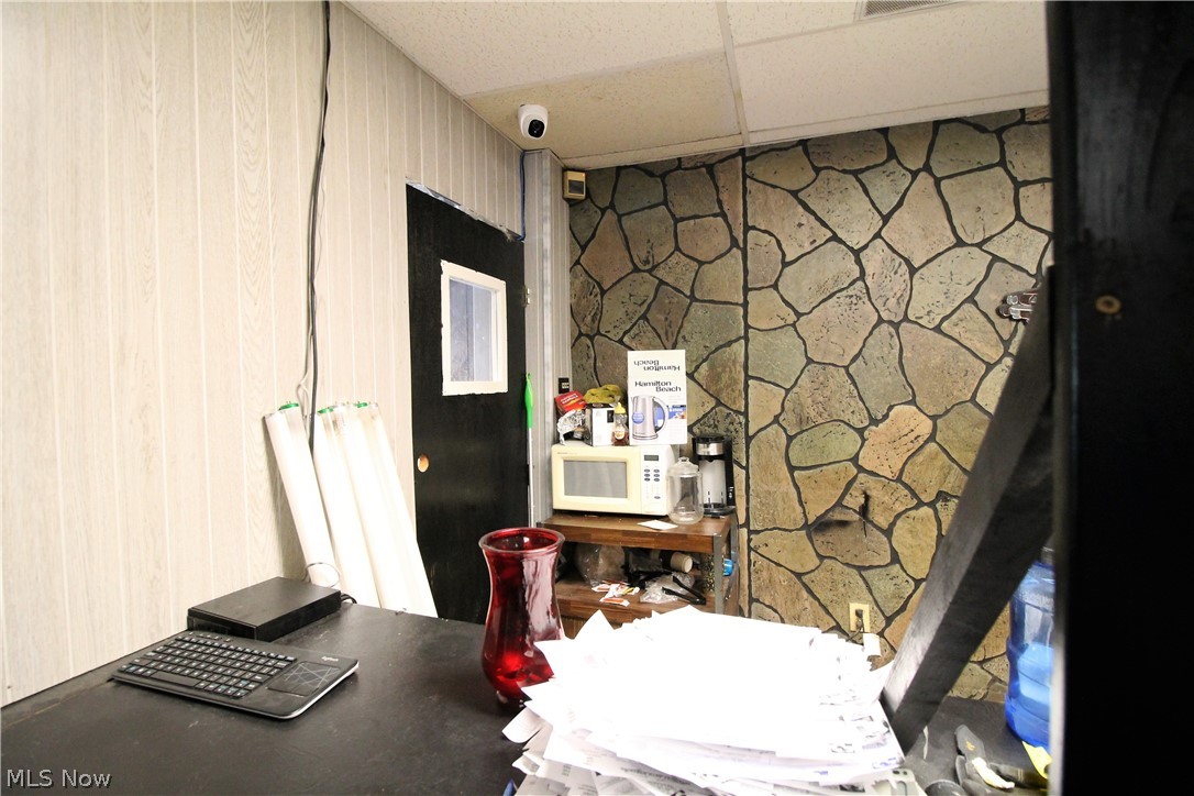 Walton Hills - Commercial Sale