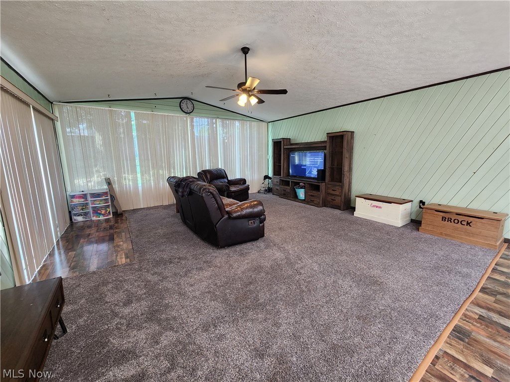 Sherwood Acres - Residential