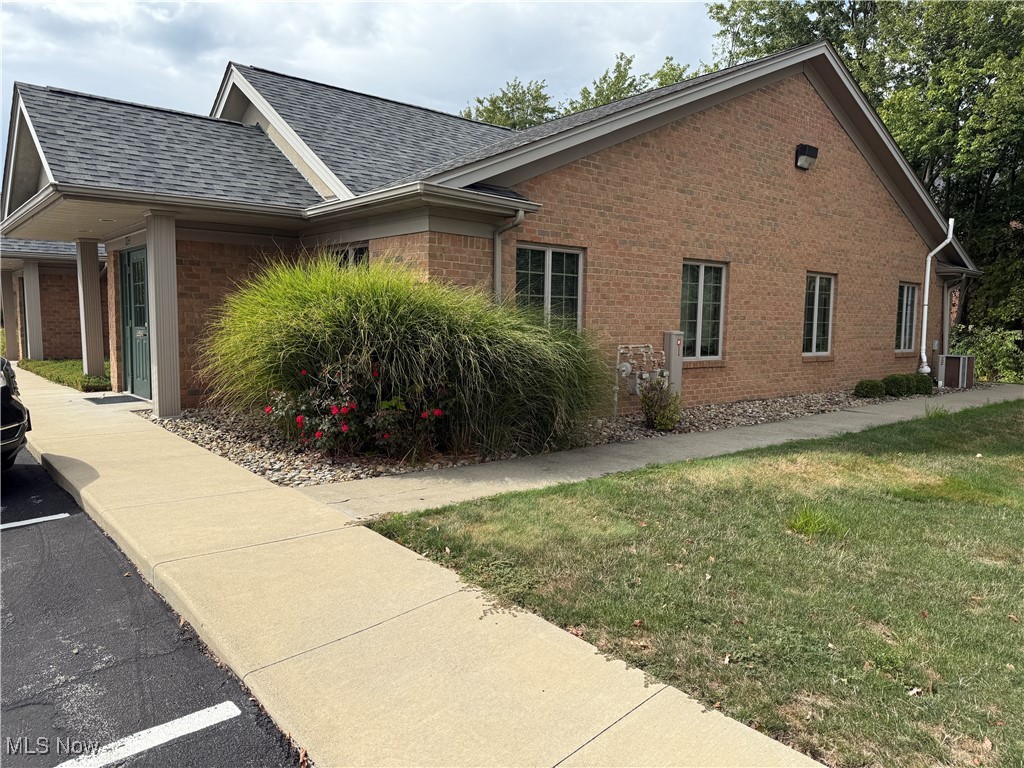 Trailwood Executive Center Condo - Commercial Sale