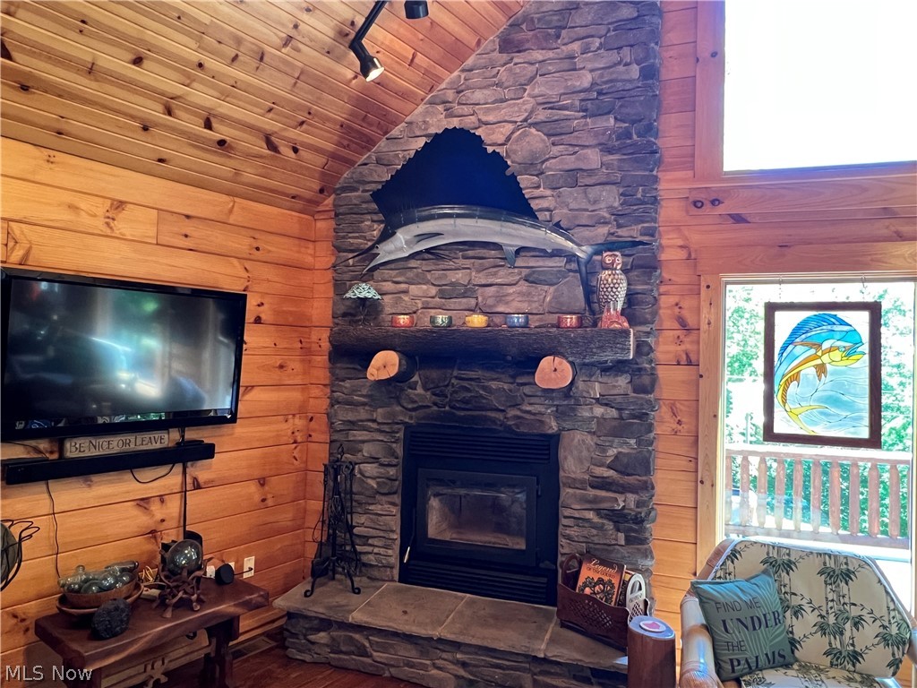 Lake Buckhorn - Residential