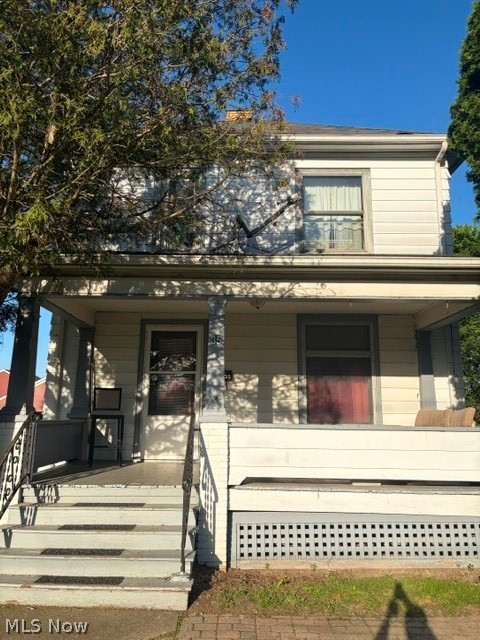 Great opportunity for investors, first-time buyers, or anyone looking to add their personal touch! This well-located Hubbard home has served as a rental property and offers solid bones with plenty of potential. The home is in decent condition and features a functional layout, but could benefit from fresh paint and cosmetic updates to maximize its value. Conveniently located near schools, shopping, restaurants, and major highways. Whether you're looking for a rental, flip, or owner-occupied home, this property presents an excellent opportunity to build equity in a desirable location. Being sold as-is.