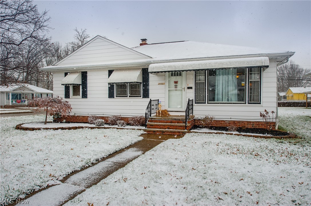 This well-maintained and freshly painted Willowick ranch features a large kitchen with plenty of counter space, custom cabinetry, and beautiful hardwood floors. There is brand new air conditioning, renovated bathroom, and a large finished basement. The backyard highlights a large patio and this home sits on a corner lot providing plenty of yard space. Schedule a viewing today!