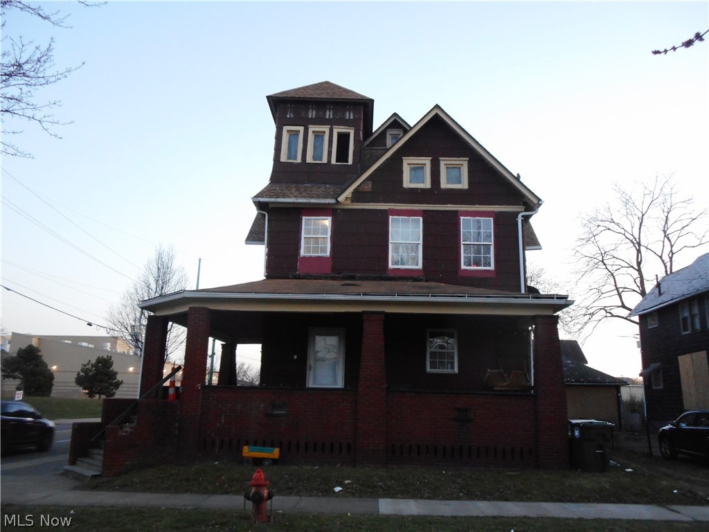 COULD BE A GREAT RENTAL PROPERTY!!  Units are currently under rented!  Property consists of a 4 unit brick building with a front porch and the tenant pays electric and the owner pays water, sewer, trash, plus electric in the central hallway.  Second building is a one bedroom ranch home and tenants pay all the utilities.  Parking is available on the dead end cul-de-sac.  48 hr. notice to show.