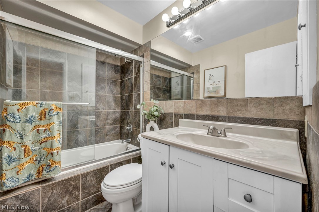 East Side & Land Cos Lander G - Residential