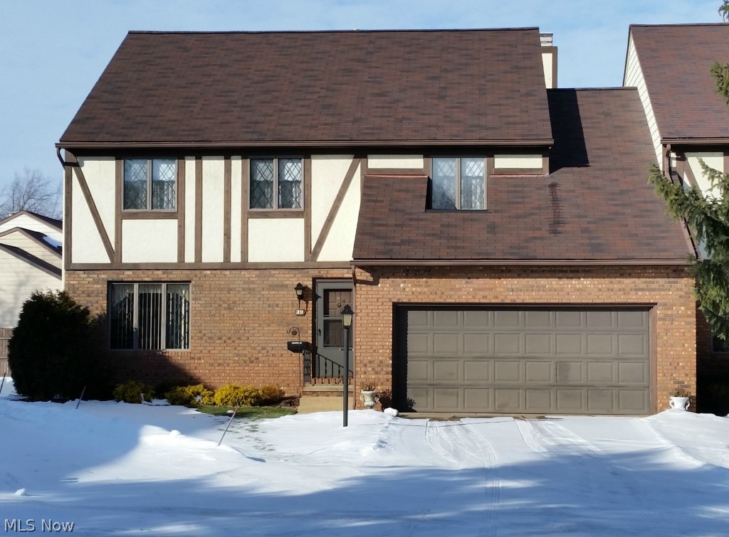 If you are looking for a fantastic condo with spacious rooms and plenty of closet space, look no further.  Located in Brimfield, this beautiful home offers a combined great room/dining room with a wet bar, gas fireplace, built-ins and sliders to the private patio.  The applianced kitchen has plenty of cabinets and a nice eating area with lots of natural light.  A first floor office, powder room and laundry room complete the main level.  Upstairs you'll find three bedrooms and two full baths.  The master suite offers a walk-in closet, dressing area, full bath with walk-in shower and two separate sinks.  Double sinks in the second full updated bath help make morning routines a little easier.  Community amenities include a pool, clubhouse and a 5 acre fishing lake.  This end unit condo has a two car garage and offers a home warranty for peace of mind.  Located close to Maplecrest Golf Course and I76.