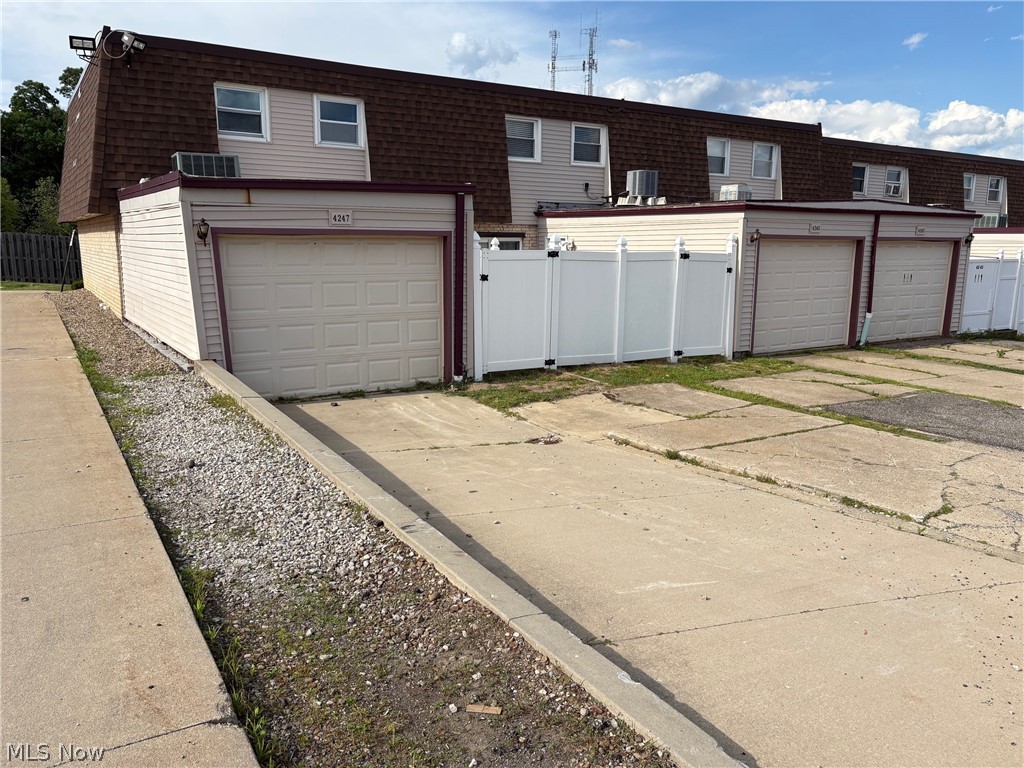 Oxford Heights Condo - Residential