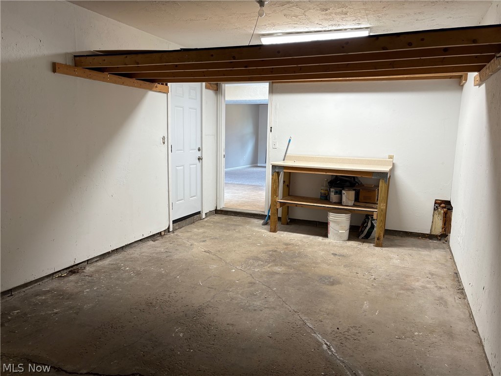 Oxford Heights Condo - Residential