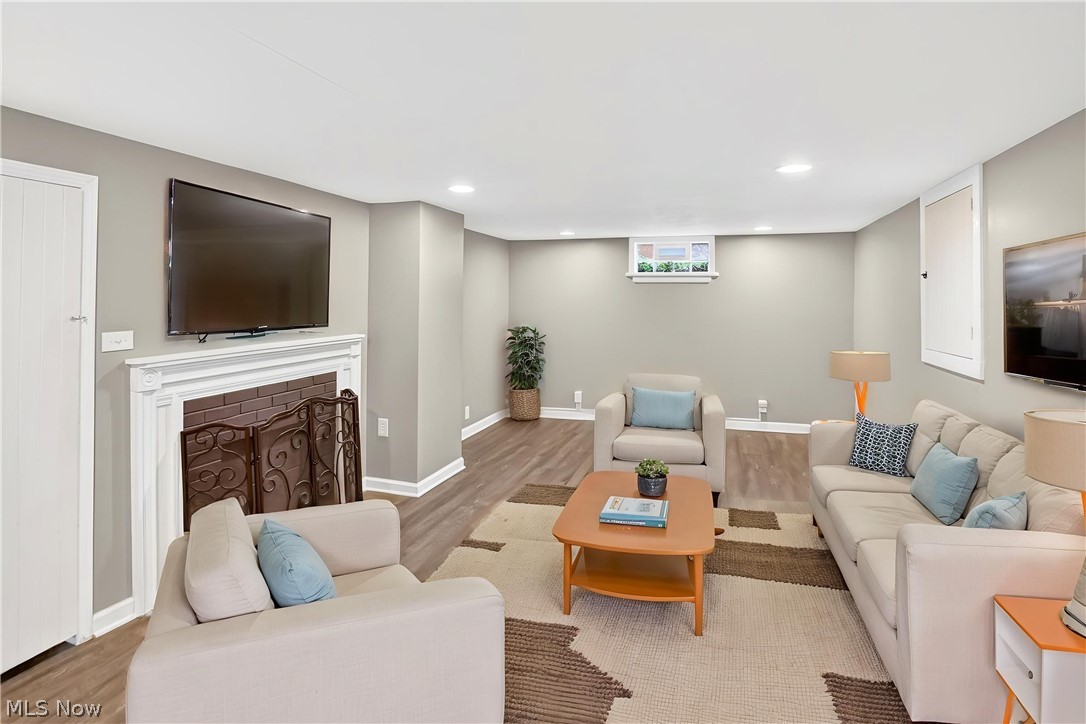 W H Lucas Cos Hilliard-Mead S - Residential